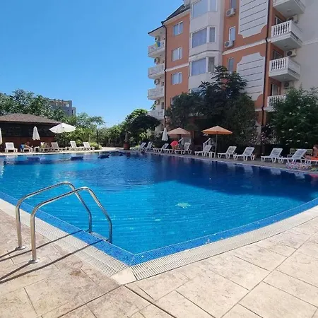 Sea Diamond ساني بيتش